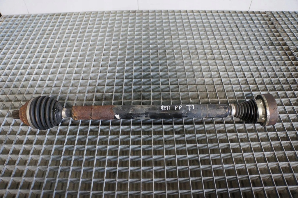 фото №1, Приводной вал правая длинная перед do skoda yeti 2.0 tdi