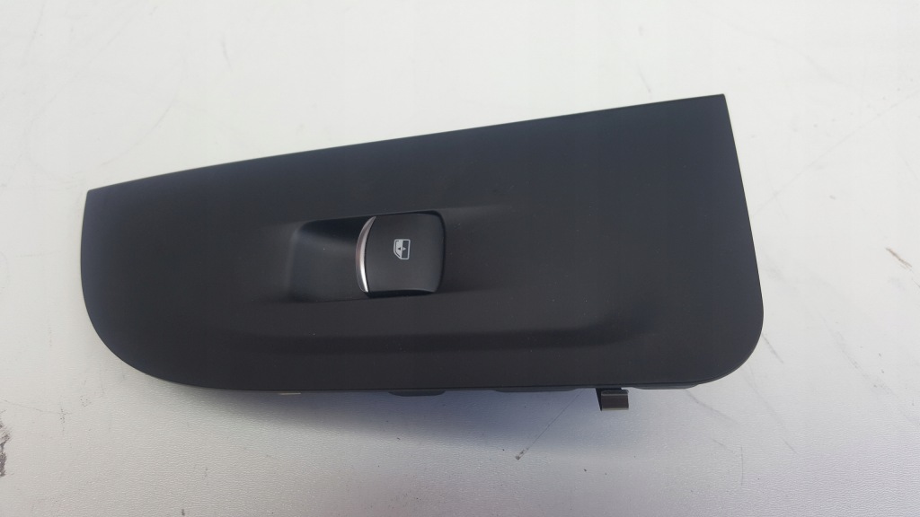 фото №1, Alfa giulia панель опускания стекло правый