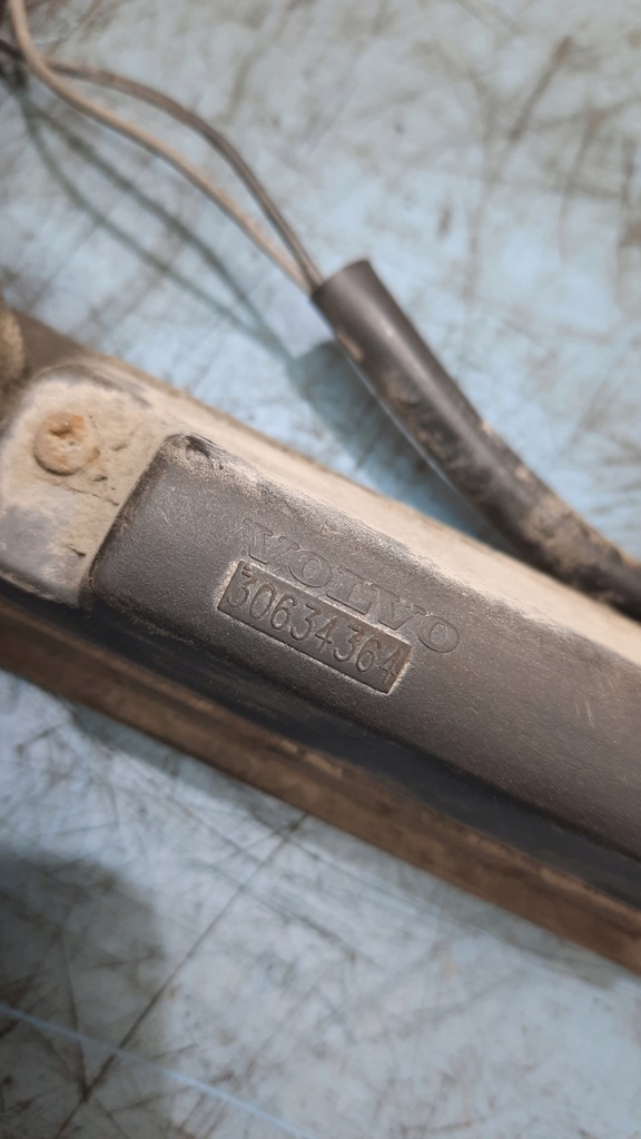 фото №7, Volvo s60 мікровимикач джгут кришки 30634364