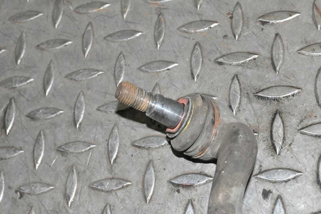 фото №2, Mercedes r172 slk250 2011 rhd правая сторона тяга рулевой