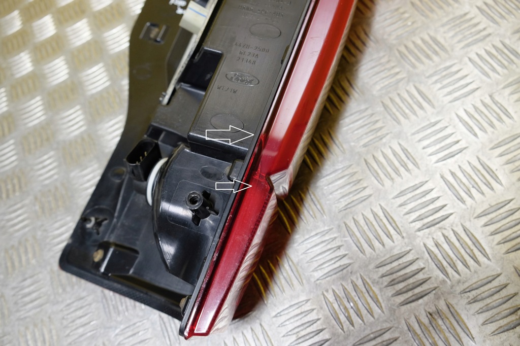 фото №12, Ford f f250 f350 2020-2021 лампа задня права usa