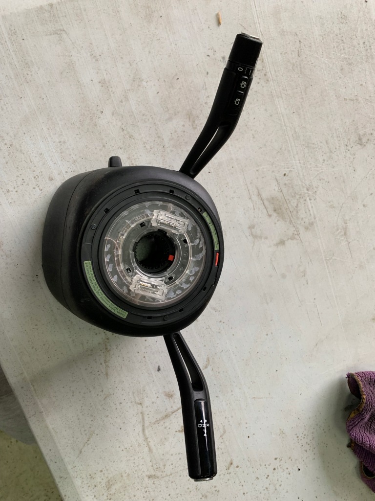 фото №1, 2069001615 mercedes w206 c klasa стрічка перемикачі