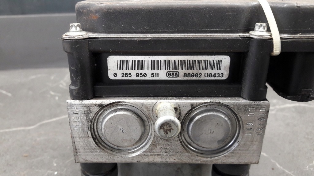 0265950511 насос abs idea musa 184 Недорого