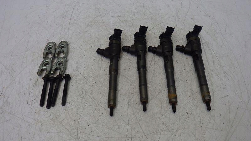 фото №1, Инжектор форсунки брызговики 98 tys renault clio iv 1.5 dci h8201108033 0445110485