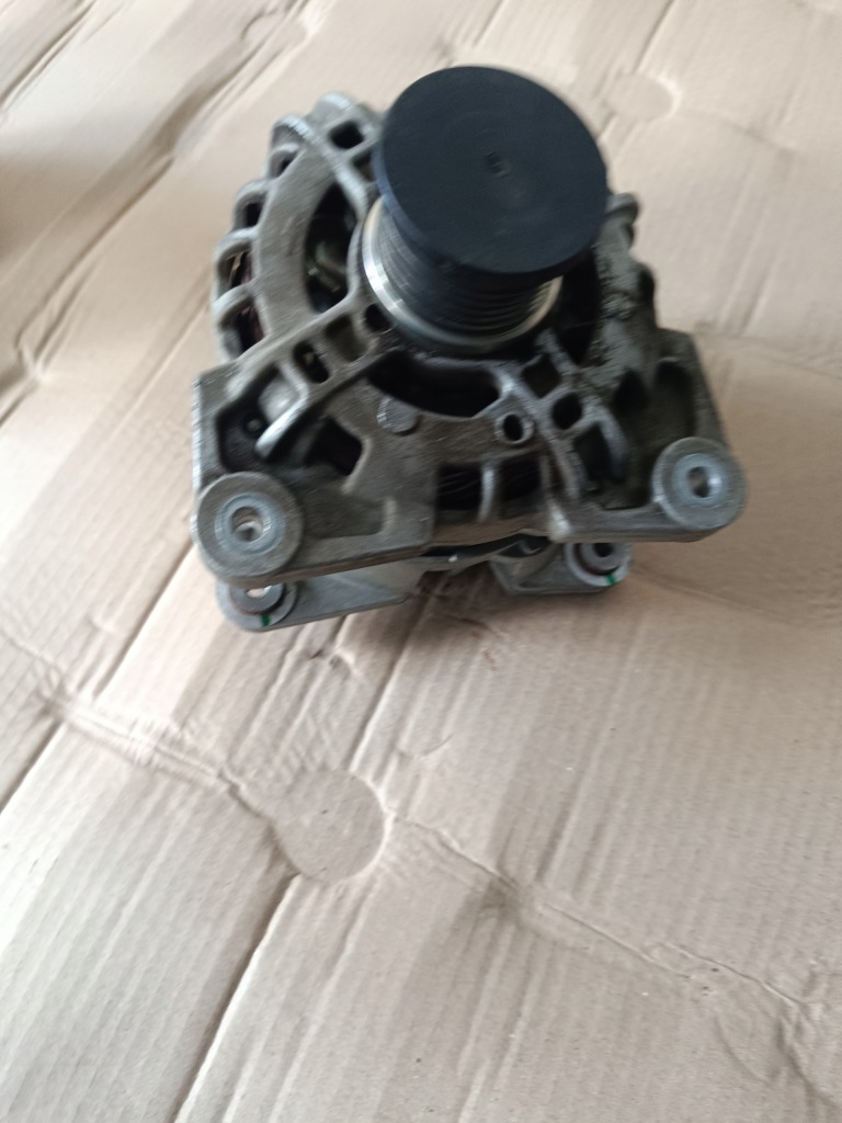 231008593r генератор renault nissan Оригинал