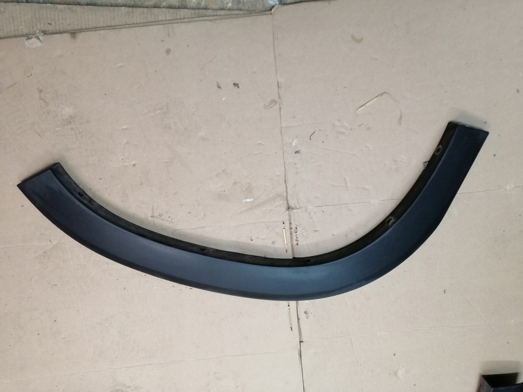 фото №1, Duster ii молдинг крила правий перед orygin ідеальний стан