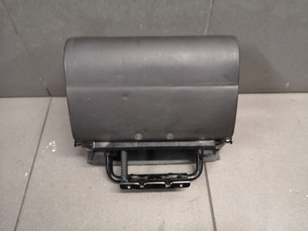 фото №7, Подголовник средний сиденье audi a8 d2 чёрный