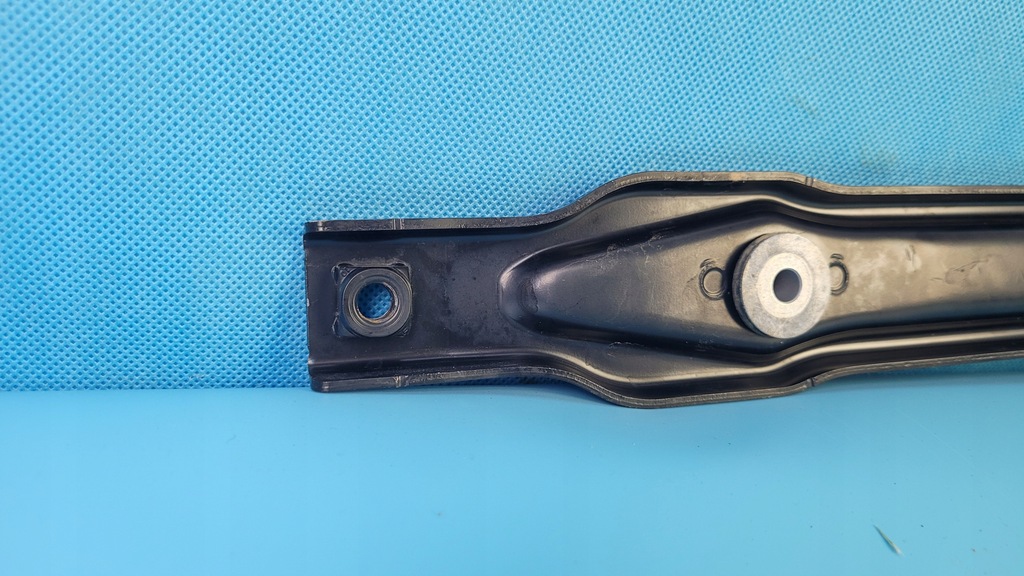 фото №5, Bmw f45 225xe 18r поперечина акумулятора ліва 8609910