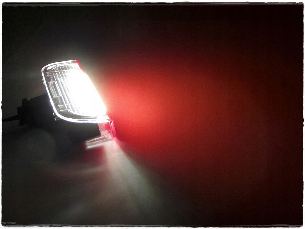 фото №11, Фонари освещение led do дверь biało-czerwone do porsche seat skoda vw