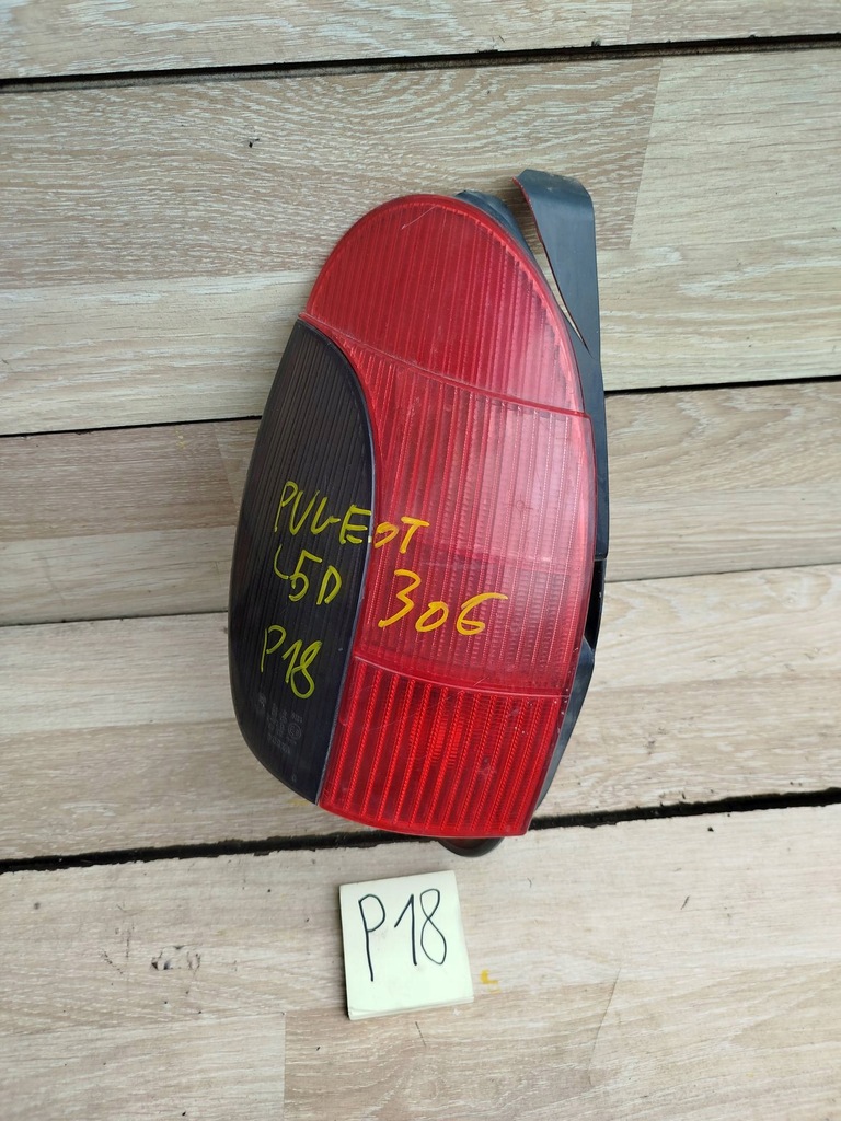 фото №1, Лампа задняя левая левый задняя peugeot 306 kombi 5d