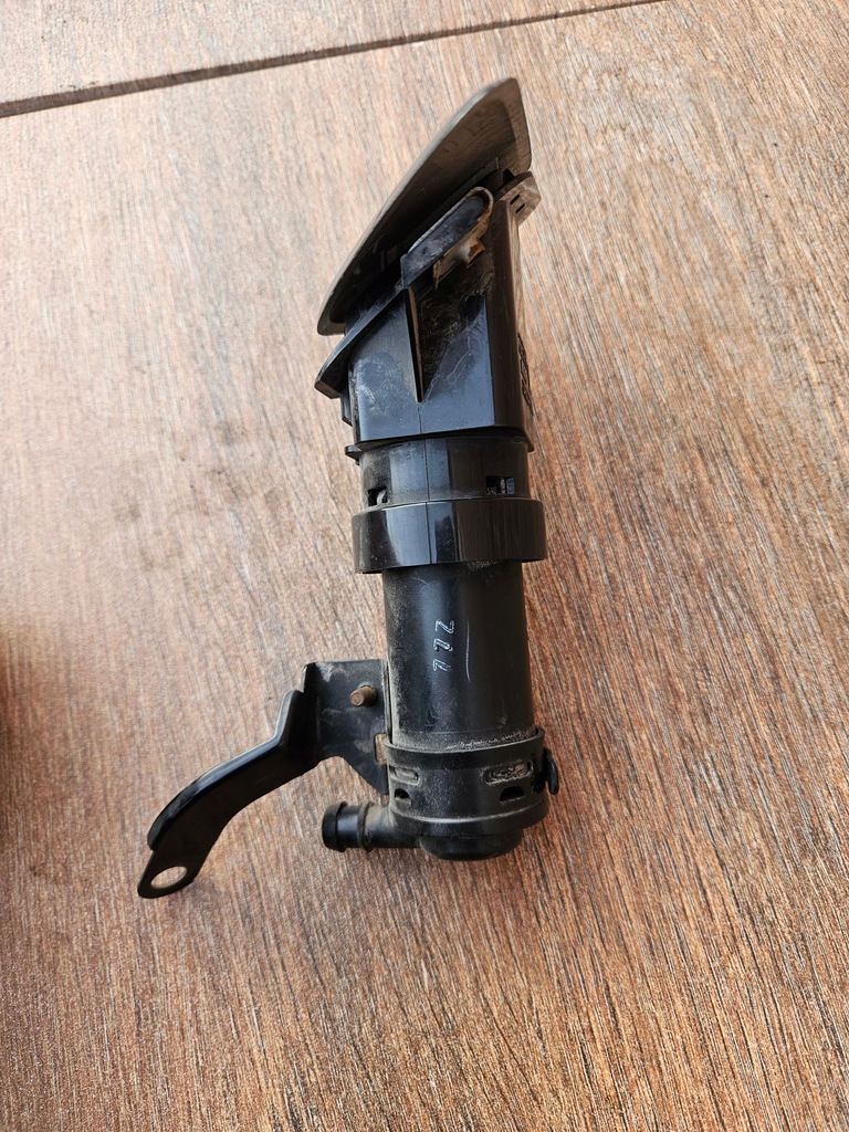 фото №9, Honda civic viii ufo 06-11r омивач лампи лівий комплект nh737m заглушка