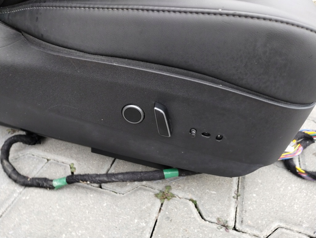 фото №6, Сиденья заднее сиденье tesla 3