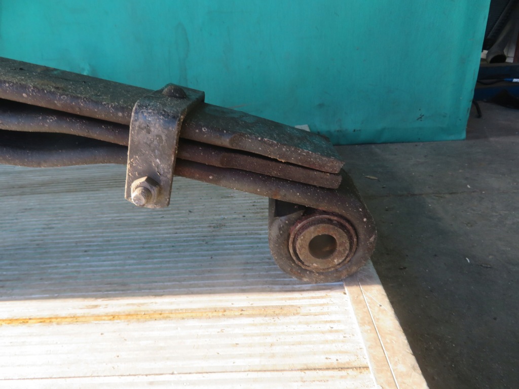 Ресора 3 щітки scania g410 cng Доставка