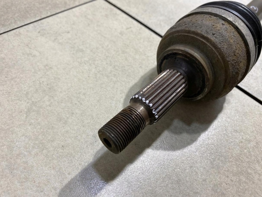 фото №3, Приводной вал правая длинная renault clio iii 1.2 16v