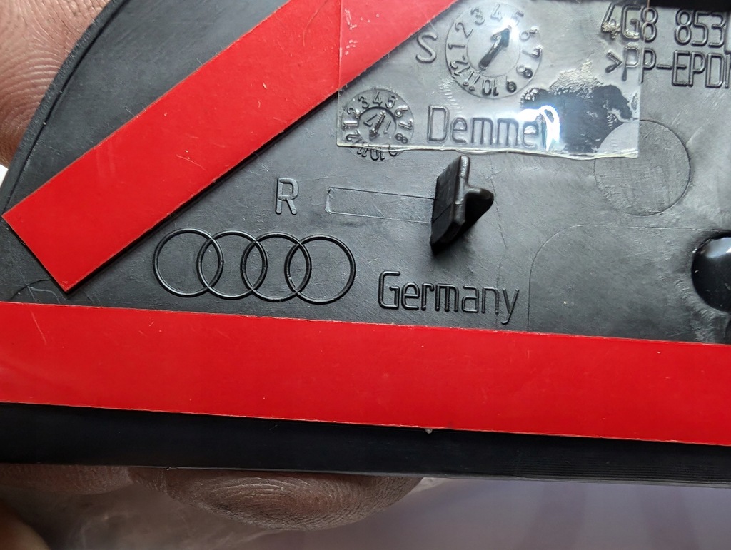 фото №10, Audi a7 rs7 4g молдинг порог задняя правая 4g8947424b 4g8853376c оригинал