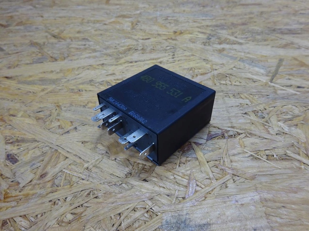 фото №9, Audi a3 s3 8l tt 8n golf iv реле дворник 377 4b0955531a