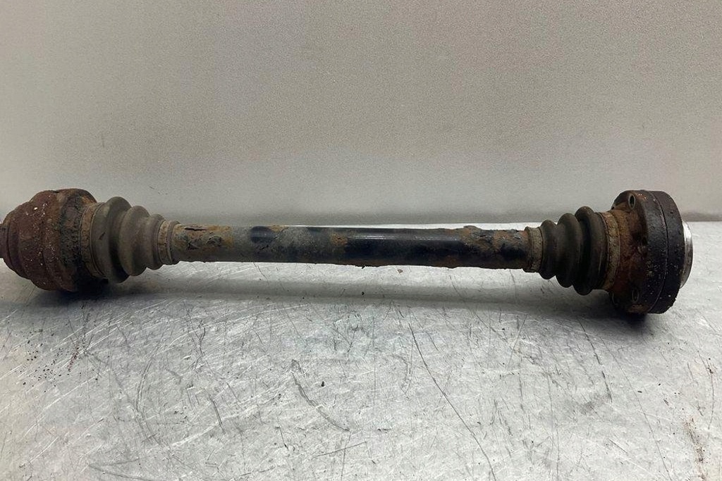 фото №8, Półośka задня права bmw 5 e60 7521133 4.4l бензиновий 2004