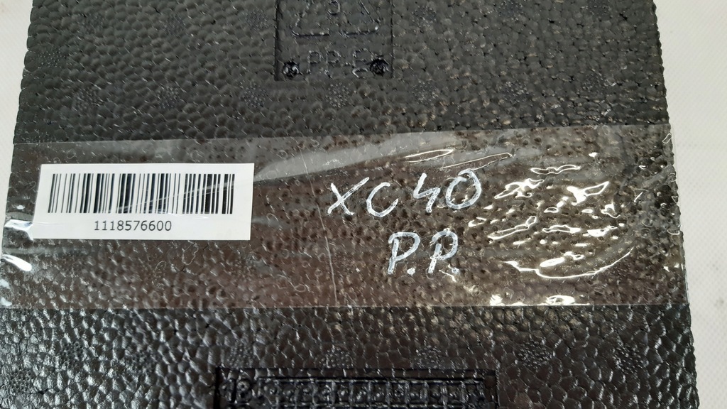 фото №7, Volvo xc40 пенополистирол багажника правый перед 31366288
