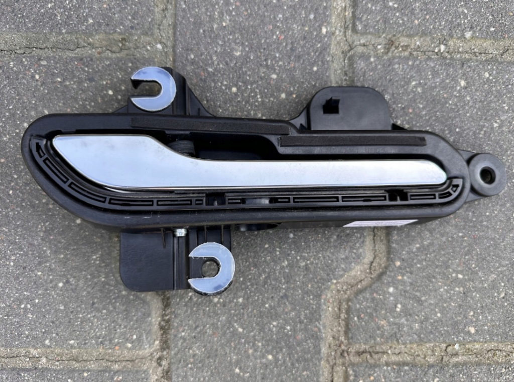 фото №1, Ручка дверь задняя перед правый правая tesla model 3 1081832-00-e