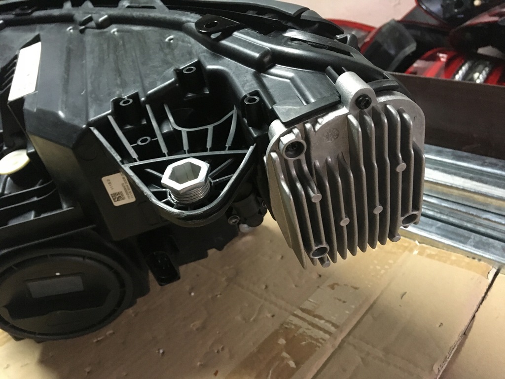 фото №8, Mercedes eqc 293 full led права комплектна europa