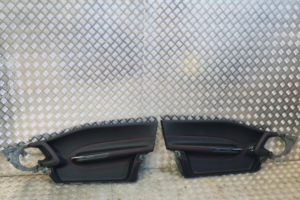 фото №7, Сиденье сиденья ferrari gtc4 lusso обшивка заднее сиденье туннель f218 1