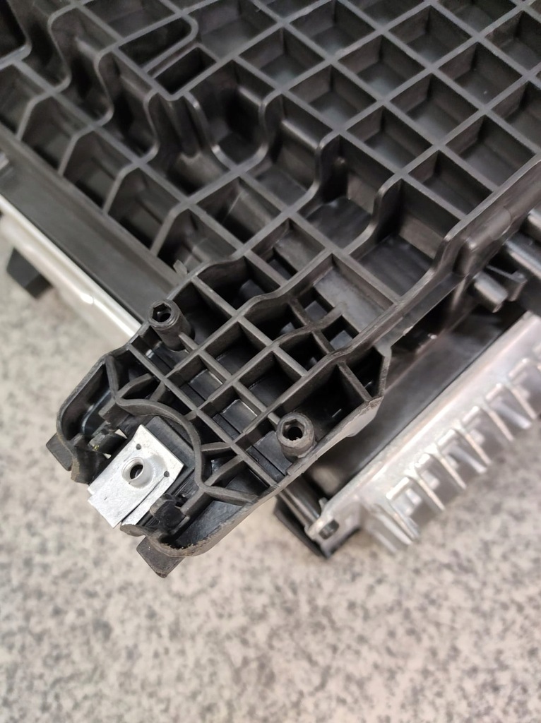 фото №15, Mercedes eqs suv 296 x296 лампа левая передняя digital light комплектная