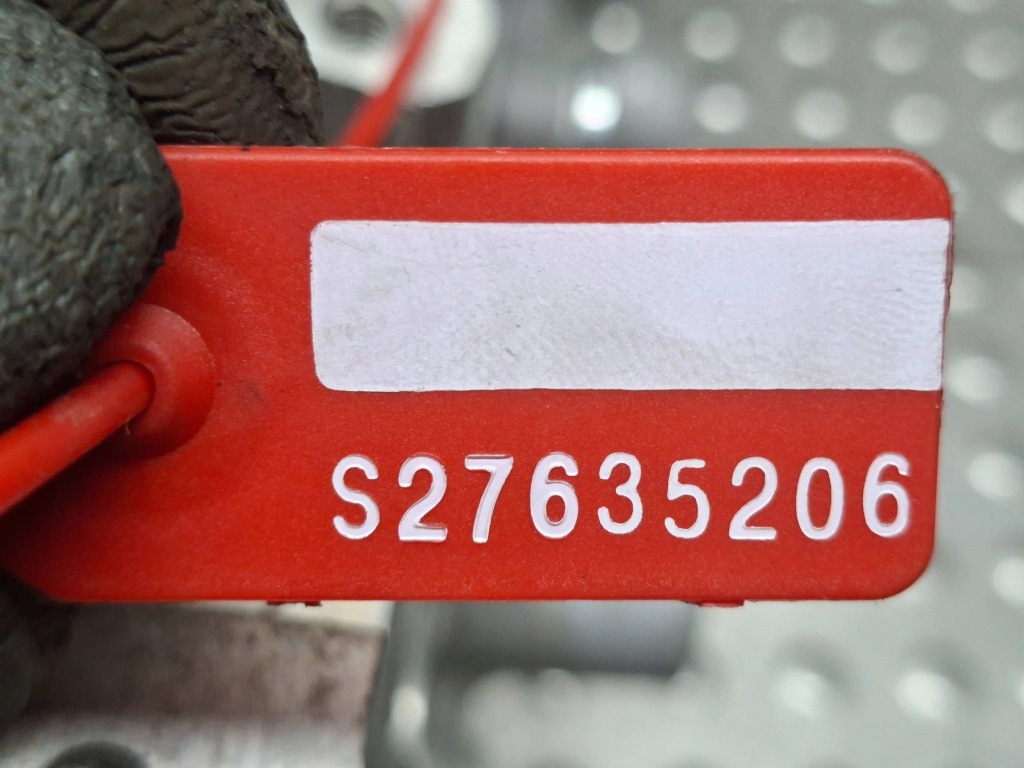 Головка двигуна 55596885 opel astra j zafira c 1.6 cdti 2012- Ціна