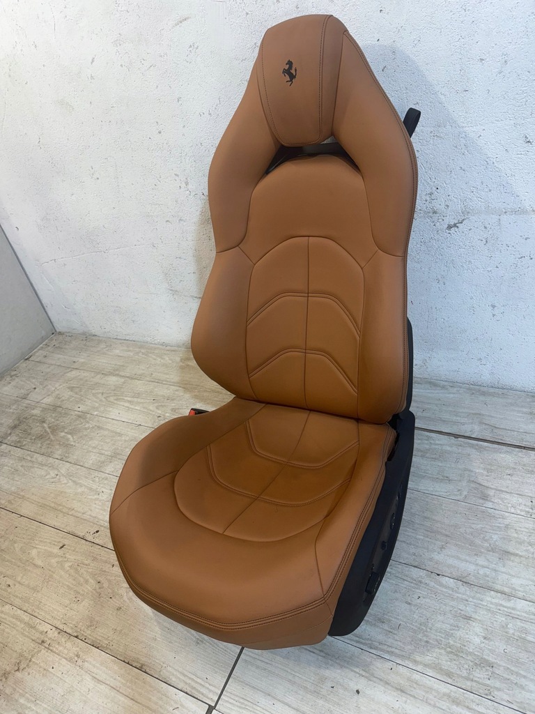 фото №5, Ferrari 488 gtb сидіння водія заднє сидіння