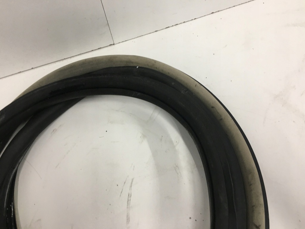 фото №13, Прокладка дверь перед задняя passat b5 skoda superb