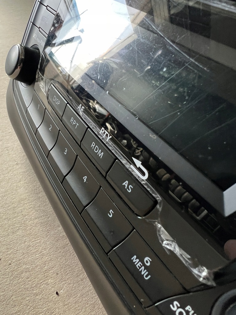 фото №4, Suzuki swift mk8 заводской радио bluetooth