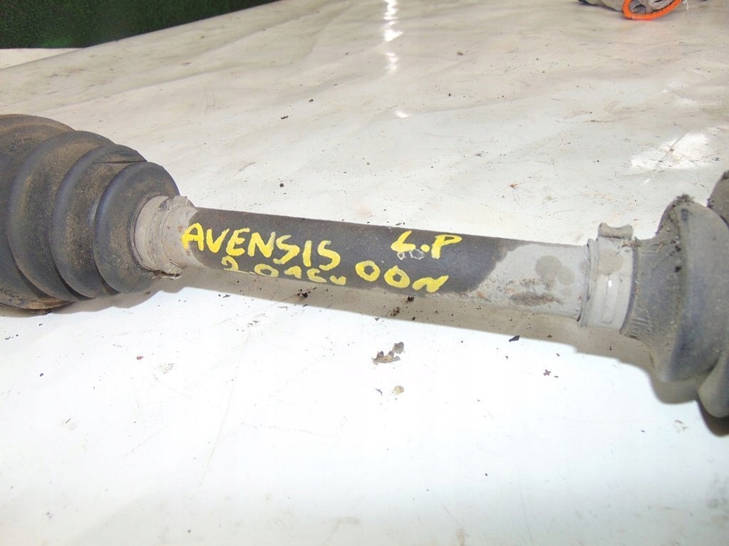 фото №4, Toyota avensis t22 2.0 16v приводной вал левая 3sfe