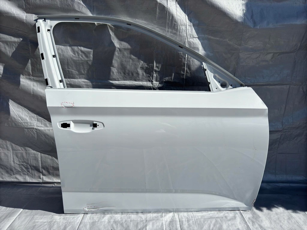 фото №1, Дверь передние правое skoda scala 657