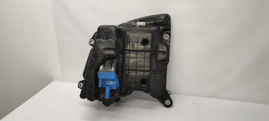 фото №9, Бак adblue audi a4 b9 8w0131878bt 2021r