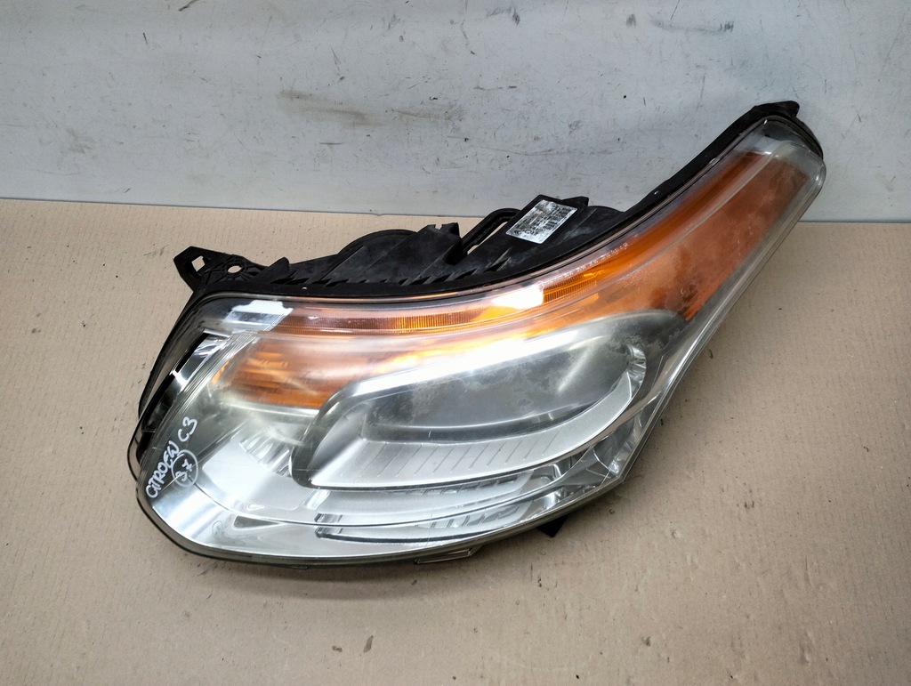 фото №8, Лампа левая перед citroen c3 picasso lata 2008-2012 uk
