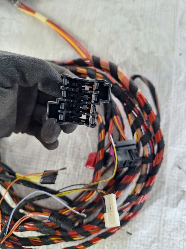 фото №11, Audi a3 skoda електропроводка фаркоп hak буксирувальний 8v0055204c 5q0907383n модуль