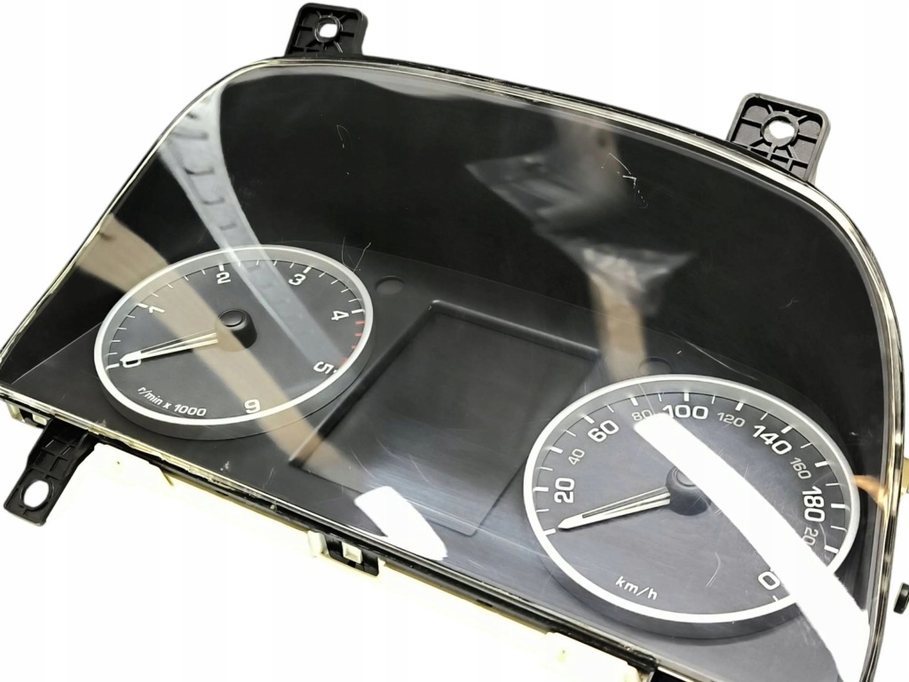 фото №4, Land rover discovery 4 - lr4 2012 счетчик / спидометр