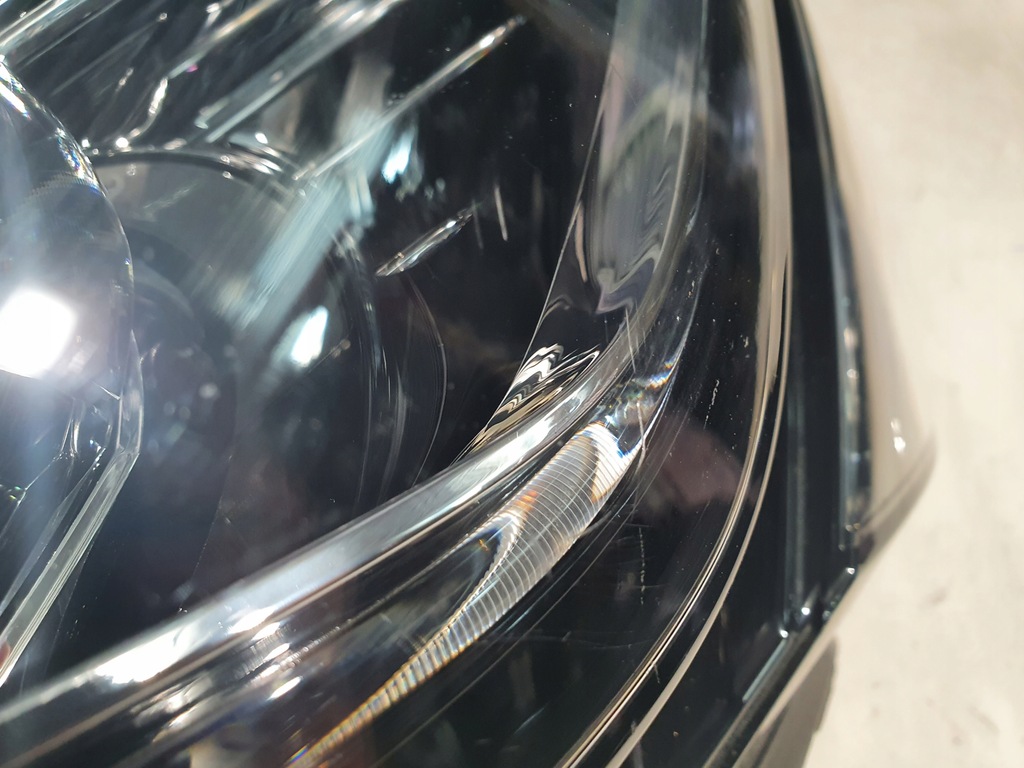 фото №6, Лампа правая передняя перед skoda karoq full led 57b