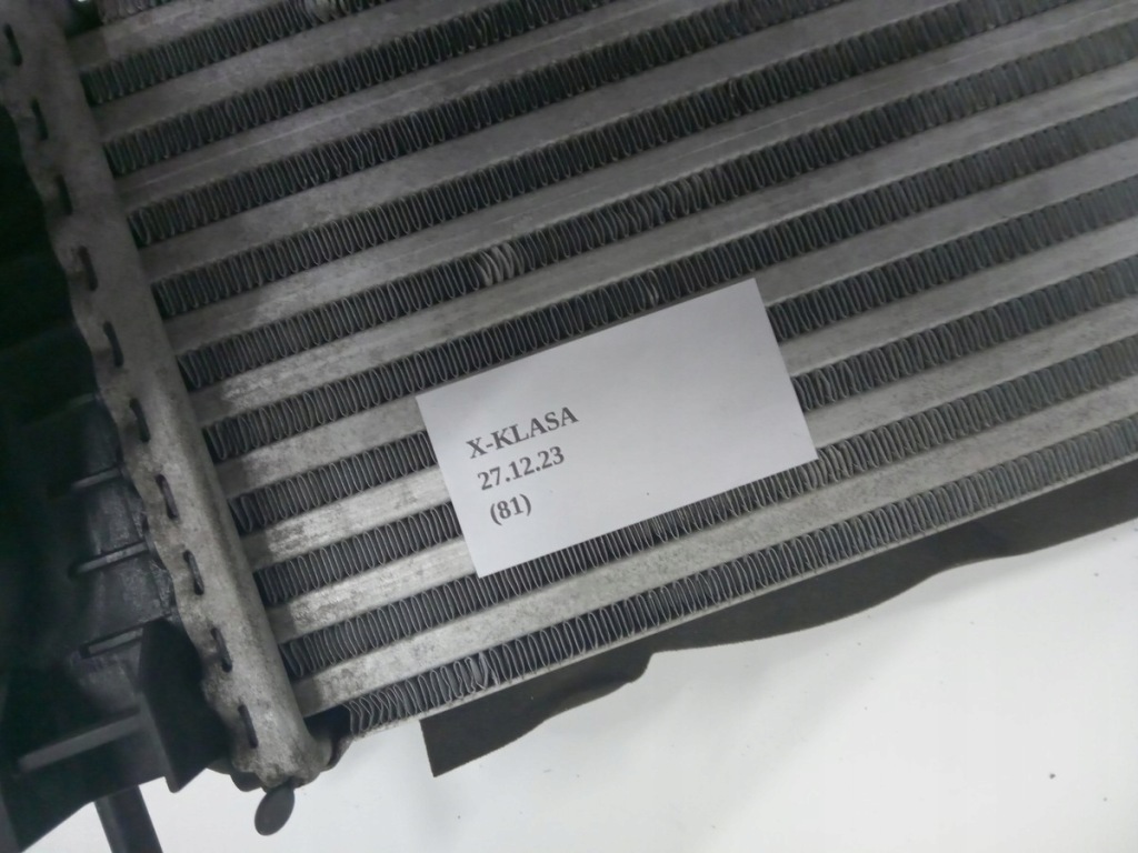 Радіатор повітря інтеркулер mercedes x470 w470 navara d23 Недорого