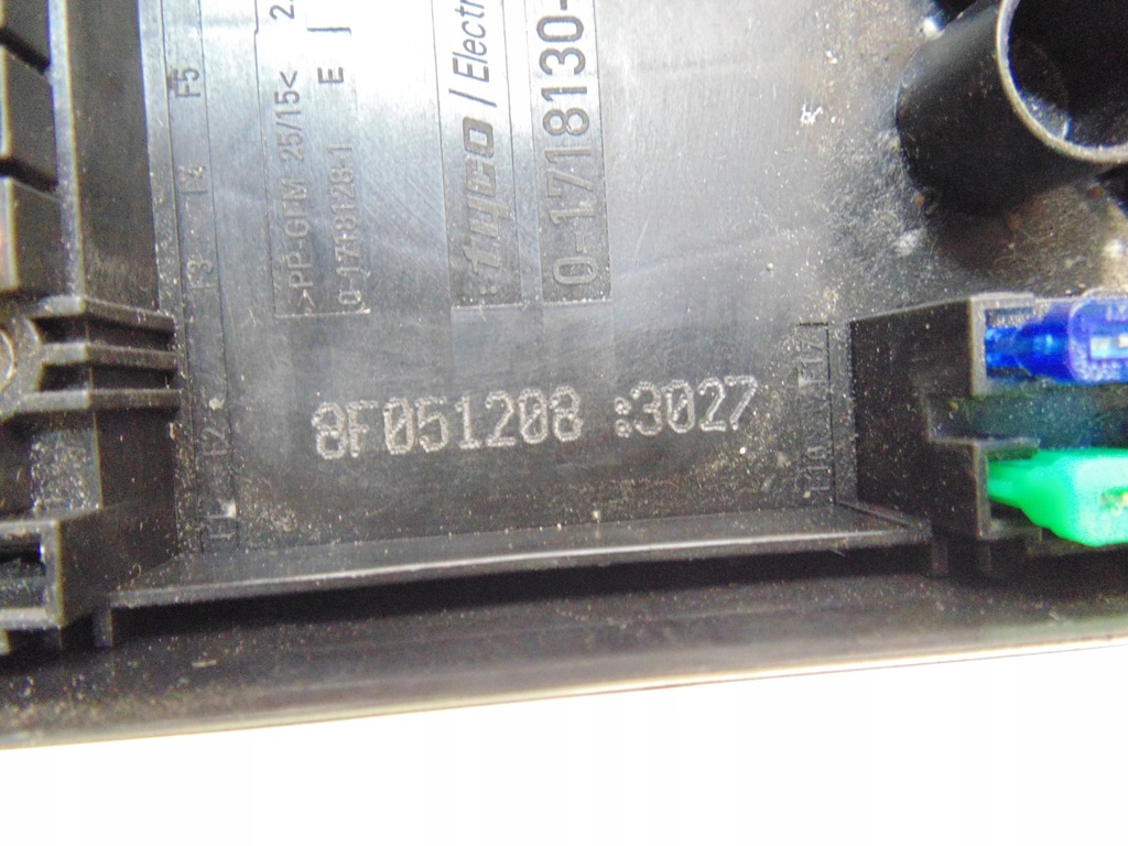 фото №6, Коробка запобіжників модуль caddy iii