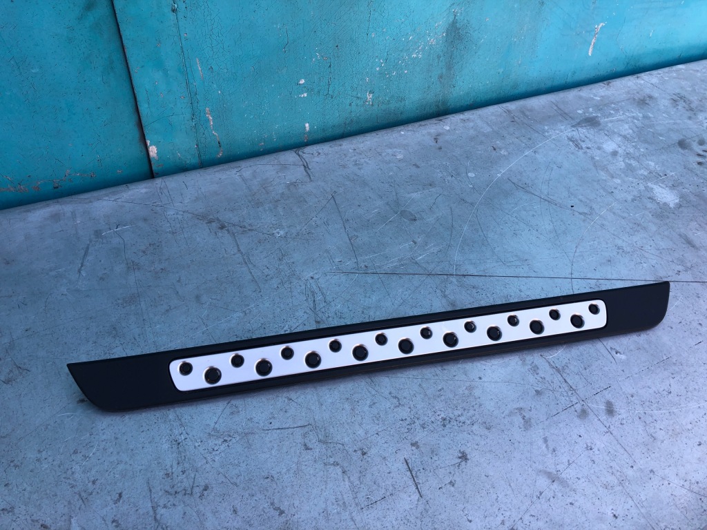 фото №1, Toyota gt gt86 правая молдинг накладка порог