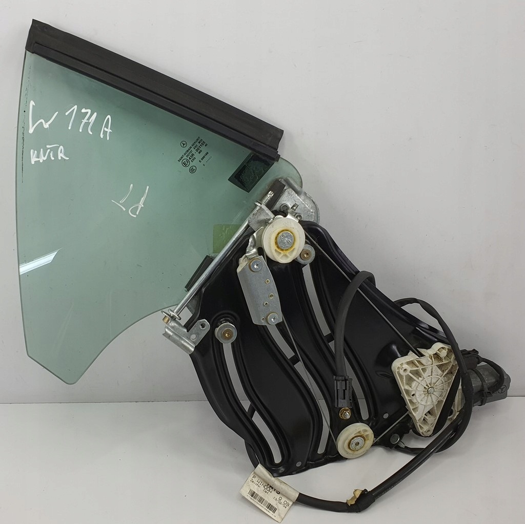 фото №1, Стекло подъемник правый задняя mercedes r171