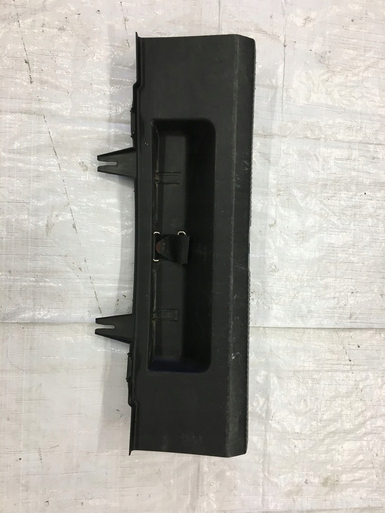 фото №1, Накладка поперечина задняя багажника audi a3 8p sportback 8p4863471a