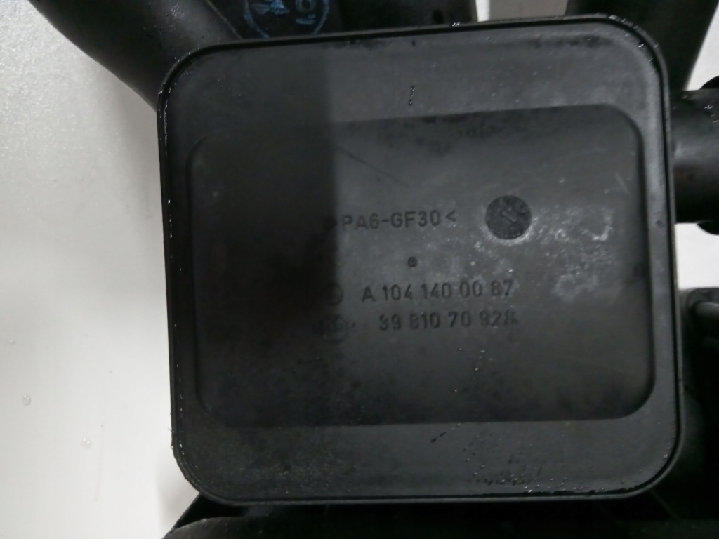 Колектор впускний  2.8 3.2 mercedes c w202 e w204 w140 w124 1041404501 в Україні