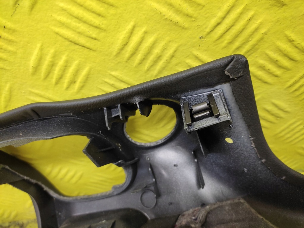 фото №4, Mercedes w203 захист консолі a2036802487