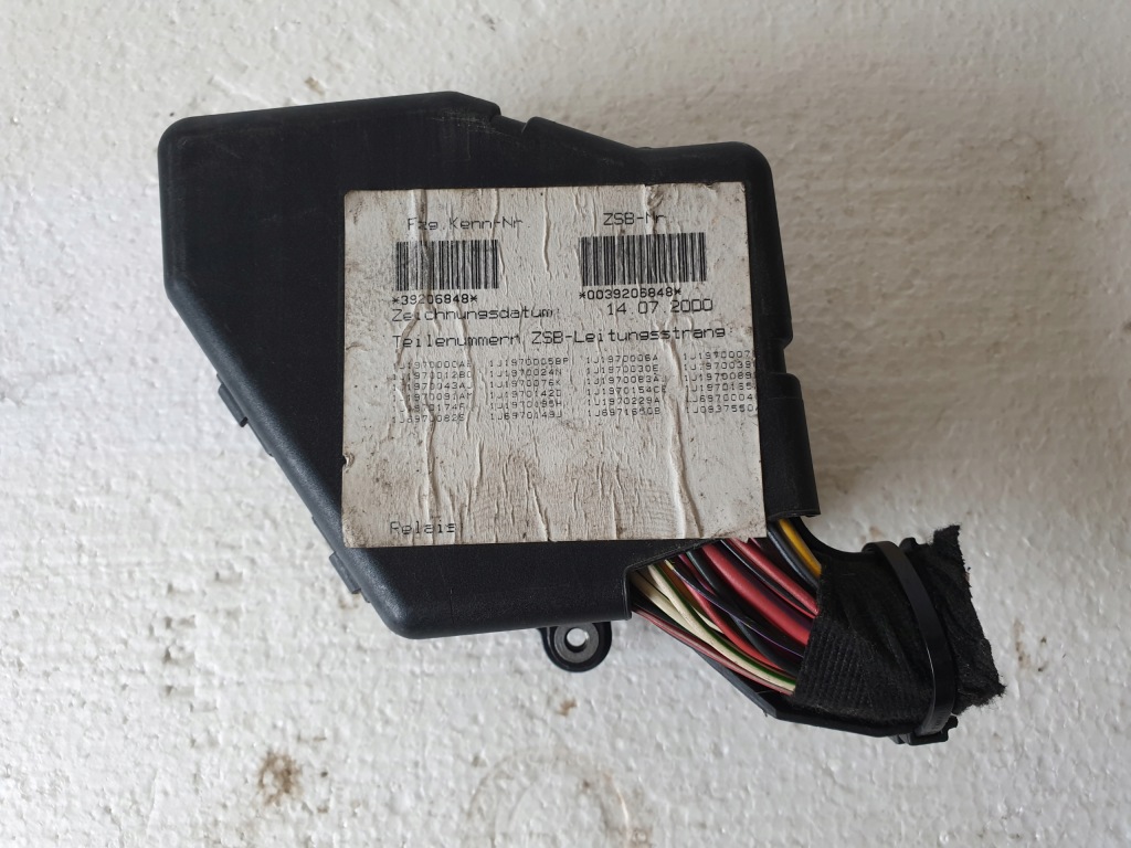 Купить Коробка предохранителей vw golf iv 1j1970000
