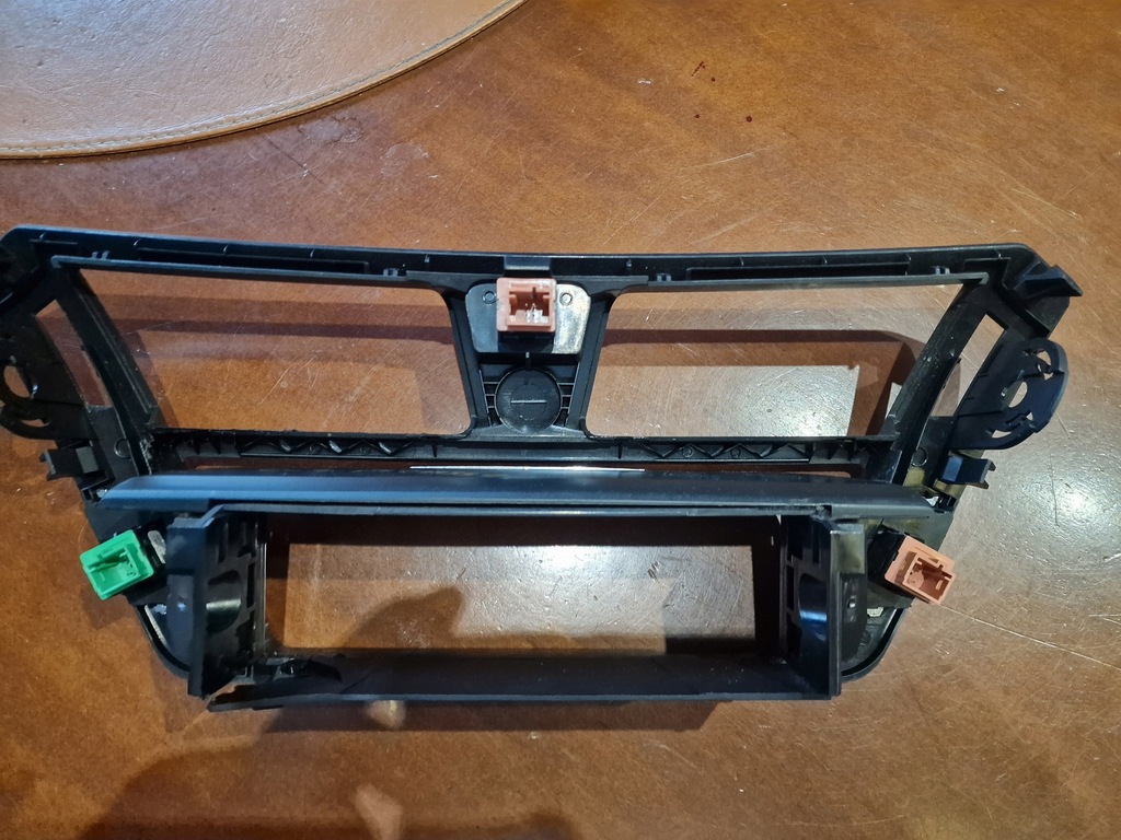 фото №2, Citroen c4 picasso 1 i решётка обдув средняя