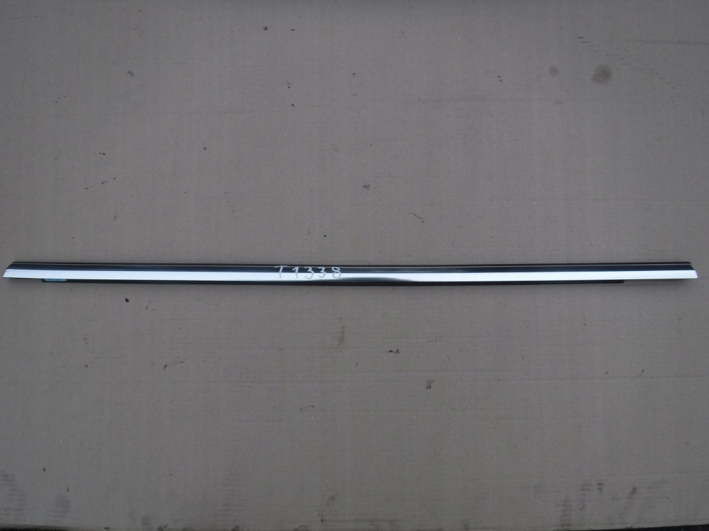 фото №1, Молдинг уплотнитель правый задняя audi a7 4k8839476