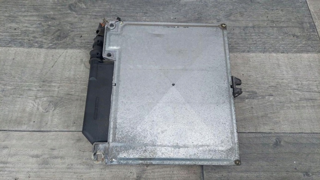 фото №2, Блок керування двигуна renault 19 7700852357