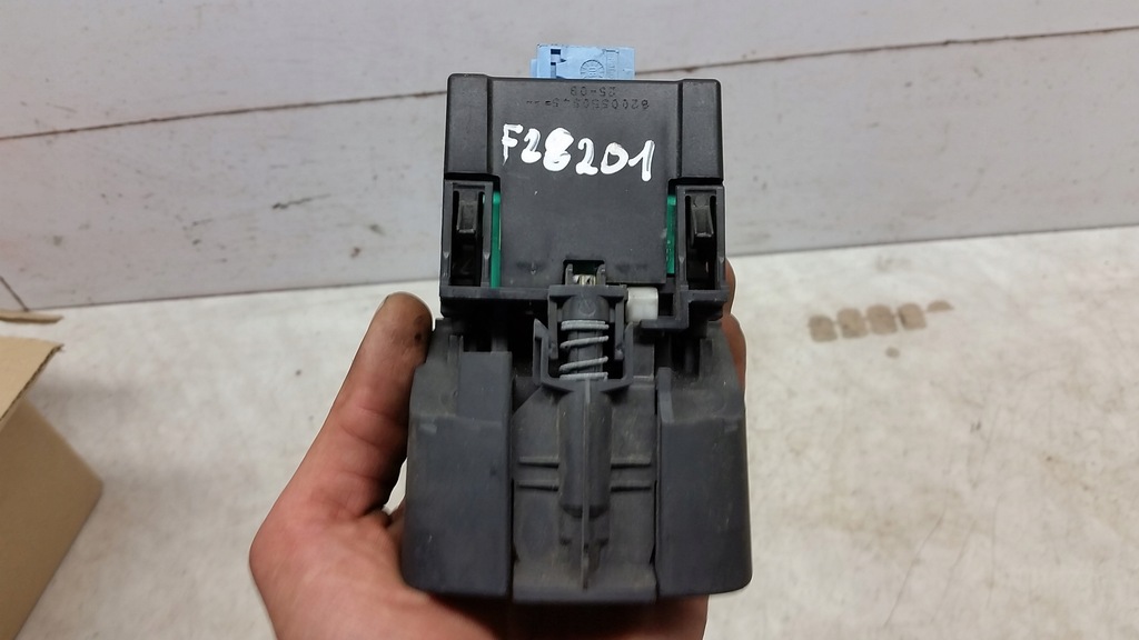 фото №4, Кнопка тормоза ручного renault espace iv 4