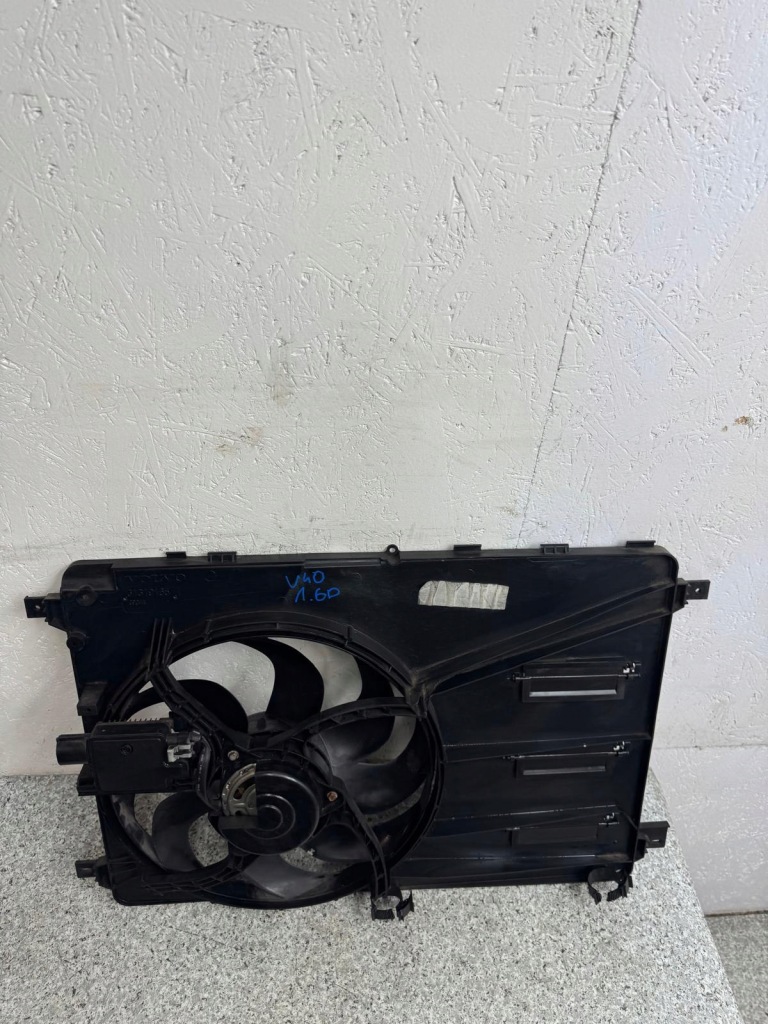 Вентилятор радиатора volvo v40 2 2012-2018r 1.6 d 31319165 в Украине